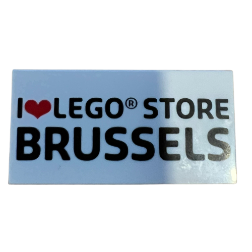 Visuel indicatif Rebrickable de Tuile 2 x 4 avec motif imprimé 'I heart LEGO STORE BRUSSELS' (Tile 2 x 4 with 'I heart LEGO STORE BRUSSELS' Print)