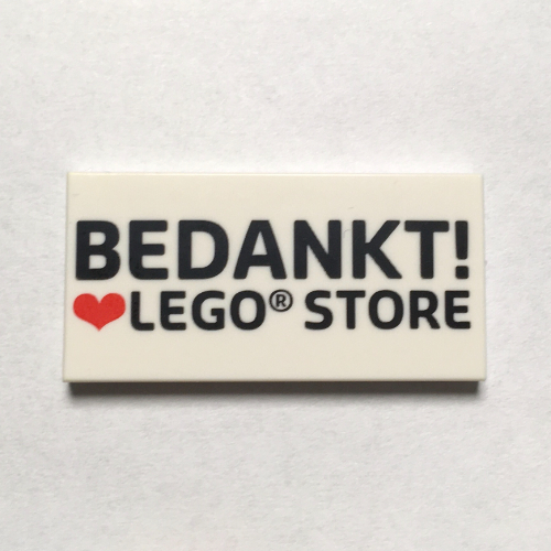 Visuel indicatif Rebrickable de Tuile 2 x 4 avec motif imprimé 'BEDANKT! heart LEGO STORE' (Tile 2 x 4 with 'BEDANKT! heart LEGO STORE' Print)