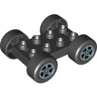 Visuel indicatif Rebrickable de Base de voiture Duplo, 2 x 4 avec pneus noirs et moyeux argentés à 5 rayons (Duplo Car Base, 2 x 4 with Black Tires and Silver 5 Spoke Spinner Hubs Print)