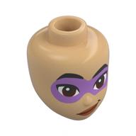 Tête de mini-poupée, sourcils noirs, masque de lavande, sourire en coin (Minidoll Head, Black Eyebrows, Lavender Facemask, Smirk)