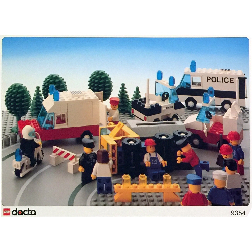 Fiche d'activité pour le coffret 9354 - scène ambulance et police (Activity Sheet for Set 9354 - Ambulance and Police Scene)