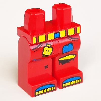 Visuel indicatif Rebrickable de Bassin et jambes rouges avec ceinture jaune, poches, bottes, rayures verticales / larmes, bleu brique et jaune tête de minifigurine motif imprimé (Hips and Red Legs with Yellow Belt, Pockets, Boots, Vertical Scratches/Tears, Blue Brick and Yellow Minifig Head Print)