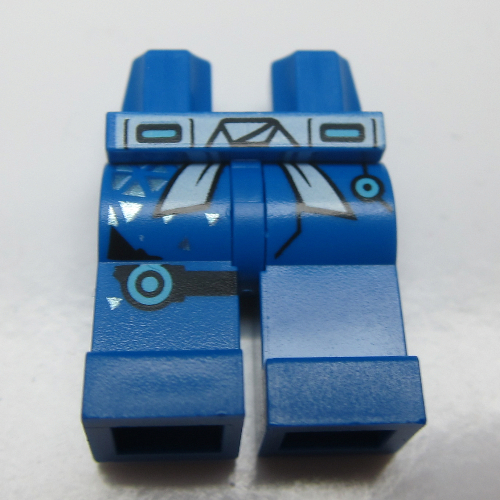 Bassin et jambes bleues avec ceinture blanche, triangles argentés et ceinture noire au genou (Hips and Blue Legs with White Sash, Silver Triangles, and Black Knee Belt Print)