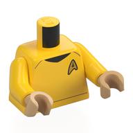 Torse, uniforme de flotte d'étoile, motif imprimé d'insigne d'or, bras jaunes, mains beige chaud (Torso, Star Fleet Uniform, Gold Badge Print, Yellow Arms, Warm Tan Hands)