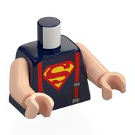 Visuel indicatif Rebrickable de Torse, chemise avec bretelles rouges, fermoirs argentés, rouge/jaune Superman 'S' Logo imprimé, bras et mains nougat clair (Torso, Shirt with Red Suspenders, Silver Clasps, Red/Yellow Superman 'S' Logo Print, Light Nougat Arms and Hands)
