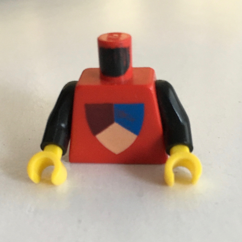Visuel indicatif Rebrickable de Torse, motif imprimé tricolore bouclier classique, bras noirs, mains jaunes (Torso, Classic Shield Tri-Colored Print, Black Arms, Yellow Hands)