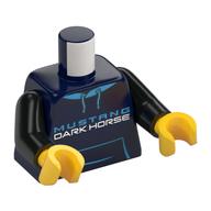 Visuel indicatif Rebrickable de Torse, sweat à capuche, motif : inscription 'MUSTANG DARK HORSE', bras noirs, mains jaunes (Torso, Hoody, 'MUSTANG DARK HORSE' Print, Black Arms, Yellow Hands)