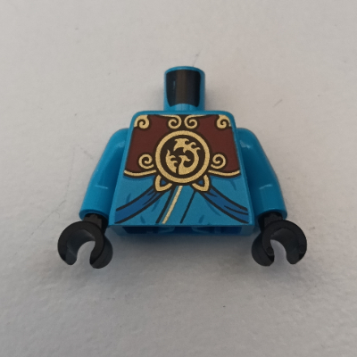 Visuel indicatif Rebrickable de Torse, robe avec bordure bleue, motif imprimé armure rouge foncé et or, bras azur foncé, mains noires (Torso, Robe with Blue Trim, Dark Red and Gold Armor Print, Dark Azure Arms, Black Hands)