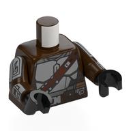 Visuel indicatif Rebrickable de Torse, armure avec banderole brun rougeâtre et ceinture avec pochettes motif imprimé, bras brun foncé avec des panneaux d'armure motif imprimé, mains noires (Torso, Armor with Reddish Brown Bandolier and Belt with Pouches Print, Dark Brown Arms with Armor Panels Print, Black Hands)