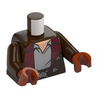 Visuel indicatif Rebrickable de Torse, veste, doublure rouge foncé, fermoirs argentés, chemise gris clair bleuté, motif imprimé poitrine nougat clair, bras brun foncé, mains orange foncé (Torso, Jacket, Dark Red Lining, Silver Clasps, Light Bluish Grey Shirt, Light Nougat Chest Print, Dark Brown Arms, Dark Orange Hands)