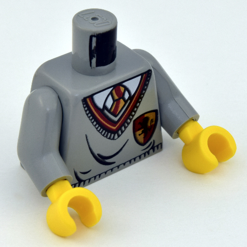 Visuel indicatif Rebrickable de Torse, Pull uniforme de Poudlard avec motif imprimé Gryffondor emblème, bras gris clair, mains jaunes (Torso, Hogwarts Uniform Sweater with Gryffindor Crest Print, Light Gray Arms, Yellow Hands)