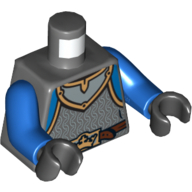 Armure de torse, boucle de ceinture de couronne d'or et maille de chaîne d'argent et motif imprimé de gorget, bras bleus, mains noires (Torso Armor, Gold Crown Belt Buckle and Silver Chain Mail and Gorget Print, Blue Arms, Black Hands)