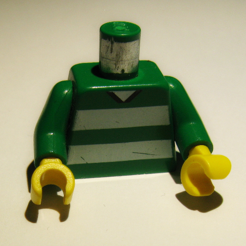Torse, rayures blanches horizontales de football et motif imprimé '18' au dos, bras verts, mains jaunes (Torso, Soccer Horizontal White Stripes and '18' Back Print, Green Arms, Yellow Hands)