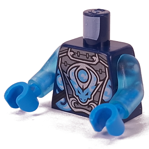 Visuel indicatif Rebrickable de Torse, armure argentée, motif imprimé dragon bleu clair blanc/brillant, bras bleu clair transparent, mains azur foncé (Torso, Silver Armour, White/Bright Light Blue Dragon Print, Trans-Light Blue Arms, Dark Azure Hands)