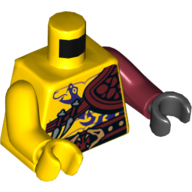 Torse, bras et mains bizarres, muscles de la poitrine nue, tatouage de serpent violet, épaule, motif imprimé boucle serpent, bras rouge foncé gauche et main noire, bras jaune droit et main (Torso, Odd Arms and Hands, Bare Chest Muscles, Purple Snake Tattoo, Shoulder Pad, Snake Buckle Print, Left Dark Red Arm and Black Hand, Right Yellow Arm and Hand)