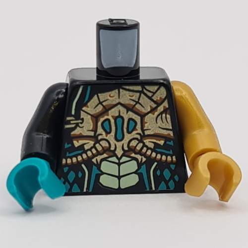 Torse, bras et mains étranges, armure, appareil respiratoire en or, motif imprimé écailles blanches, bras et main en or nacré gauche, bras noir droit et main turquoise foncée (Torso, Odd Arms and Hands, Armor, Gold Breathing Apparatus, White Scales Print, Left Pearl Gold Arm and Hand, Right Black Arm and Dark Turquoise Hand)