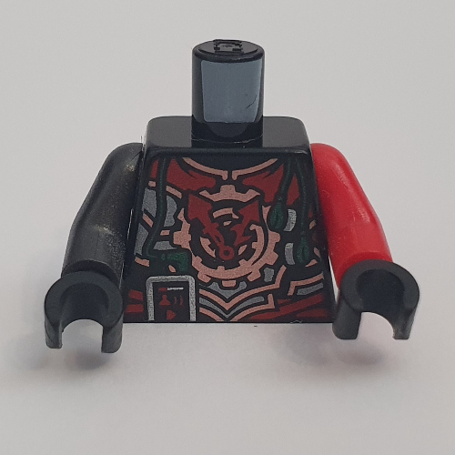 Visuel indicatif Rebrickable de Torse, bras impairs, armure avec plaques de rouge et de cuivre, engrenage avec motif imprimé aiguilles d'horloge, bras rouge gauche, bras en titane perle droite, mains noires (Torso, Odd Arms, Armor with Red and Copper Plates, Gear with Clock Hands Print, Left Red Arm, Right Pearl Titanium Arm, Black Hands)