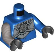 Visuel indicatif Rebrickable de Torse, bras impairs, armure, poitrine gris bleuté clair plaque, motif imprimé symbole gris bleuté foncé (Jay), bras bleu gauche, bras argent plat droit, mains noires (Torso, Odd Arms, Armor, Light Bluish Gray Chest Plate, Dark Bluish Grey Symbol Print (Jay), Left Blue Arm, Right Flat Silver Arm, Black Hands)