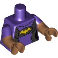 Torse, double bras moulés, combinaison avec logo Batman / fermeture à glissière sur le dos motif imprimé, motif manches violet foncé, bras et mains nougat moyen (Torso, Dual Molded Arms, Wetsuit with Batman Logo / Zipper on Back Print, Dark Purple Sleeves Pattern, Medium Nougat Arms and Hands)