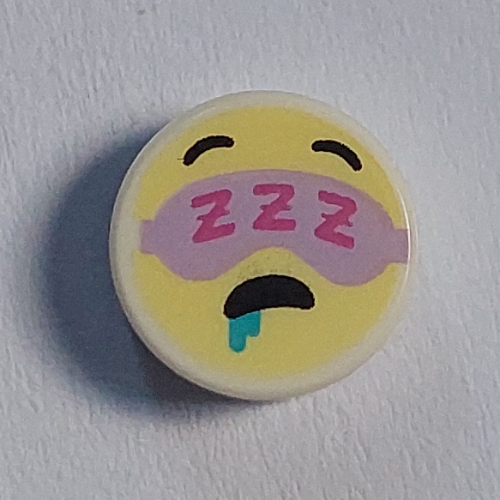 Visuel indicatif Rebrickable de Tuile ronde 1 x 1 avec visage jaune, masque yeux lavande, bave motif imprimé (Tile Round 1 x 1 with Yellow Face, Lavender Eye Mask, Drool Print)