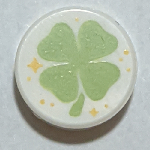Visuel indicatif Rebrickable de Tuile ronde 1 x 1 avec motif imprimé trèfle à quatre feuilles (Tile Round 1 x 1 with Four Leaf Clover Print)