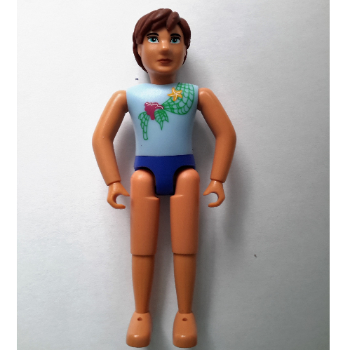 Visuel indicatif Rebrickable de Belville figurine coudes fixes, mâle, cheveux bruns, chemise bleu clair avec motif imprimé net et coquillage, maillot de bain bleu (Belville Figure Fixed Elbows, Male, Brown Hair, Light Blue Shirt with Net and Seashell Print, Blue Swimsuit)