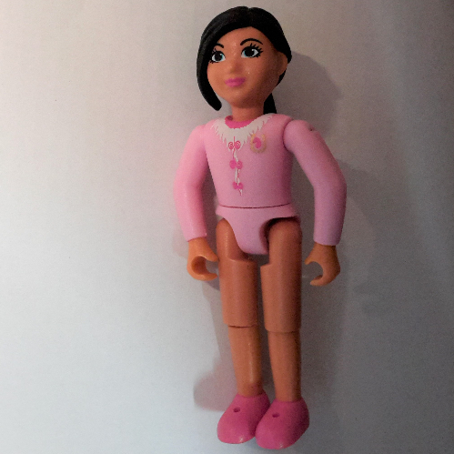 Visuel indicatif Rebrickable de Belville figurine Coudes fixes, Enfant, Femme, Cheveux noirs, haut rose vif, Broche en fer à cheval or, Chaussures rose foncé (Belville Figure Fixed Elbows, Child, Female, Black Hair, Bright Pink Top, Gold Horseshoe Brooch, Dark Pink Shoes)