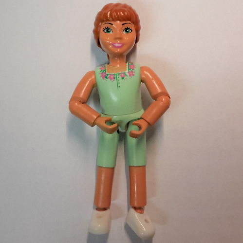 Visuel indicatif Rebrickable de Belville figurine coudes articulés, enfant, femelle, cheveux orange foncé, chemise vert clair et pantalon court motif imprimé (flore princesse) (Belville Figure Articulated Elbows, Child, Female, Dark Orange Hair, Light Green Shirt and Short Pants Print (Princess Flora))