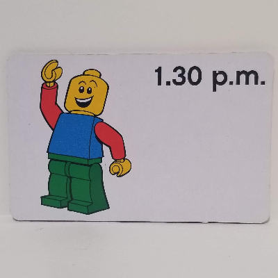 Visuel indicatif Rebrickable de Carte d'activité, Time-Enseigner 12-Hour Clock 1.30 après-midi (Activity Card, Time-Teaching 12-Hour Clock 1.30 p.m.)