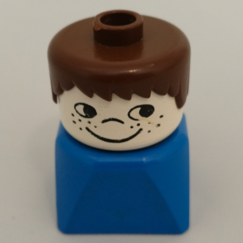 Visuel indicatif Rebrickable de Duplo 2 x 2 x 2 figurine brique tôt, cheveux courts épineux brun, taches de rousseur sur les joues motif imprimé (Duplo 2 x 2 x 2 Figure Brick Early, Short Spiky Hair Brown, Cheek Freckles Print)