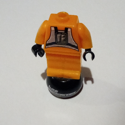 Visuel indicatif Rebrickable de Perle pour stylo, corps de minifigurine avec perle sphérique, inscription 'Luke Skywalker', motif de tenue de pilote de X-wing et bassin gris (Pen Bead, Minifigure Body with Round Orb Bead with 'Luke Skywalker', X-wing Pilot Suit with Gray Hips Print)