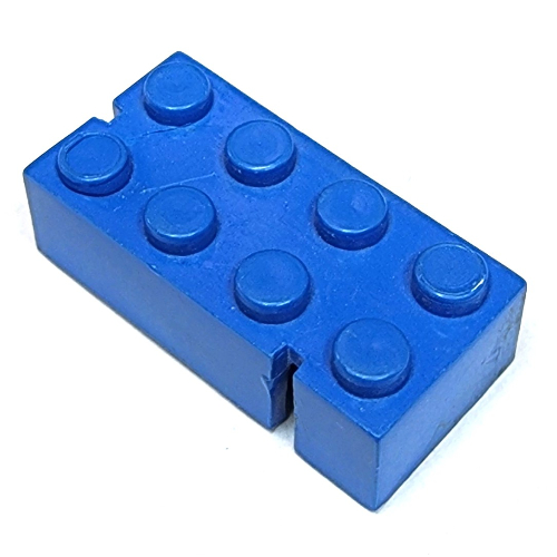 Visuel indicatif Rebrickable de Brique 2 x 4 sans tubes inférieurs, à fentes (avec 2 fentes, coin opposé droit) (Brick 2 x 4 without Bottom Tubes, Slotted (with 2 slots, opposite corner right))