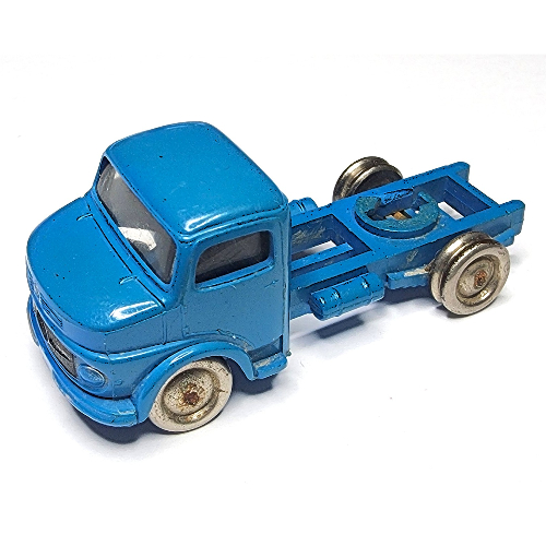 Visuel indicatif Rebrickable de HO échelle Mercedes Truck Cab (HO Scale Mercedes Truck Cab)