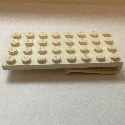 Visuel indicatif Rebrickable de Scala, plaque Spécial 4 x 8 avec attache (Scala, Plate Special 4 x 8 with Clip)