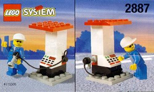 Préposé à la station-service et pompe (Petrol Station Attendant and Pump)
