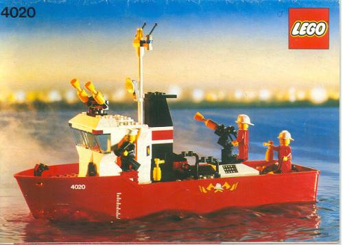 Bateau de lutte contre le feu (Fire Fighting Boat)