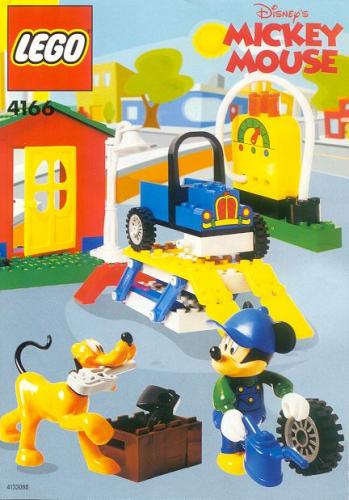 Le garage de Mickey (Mickey's Car Garage)
