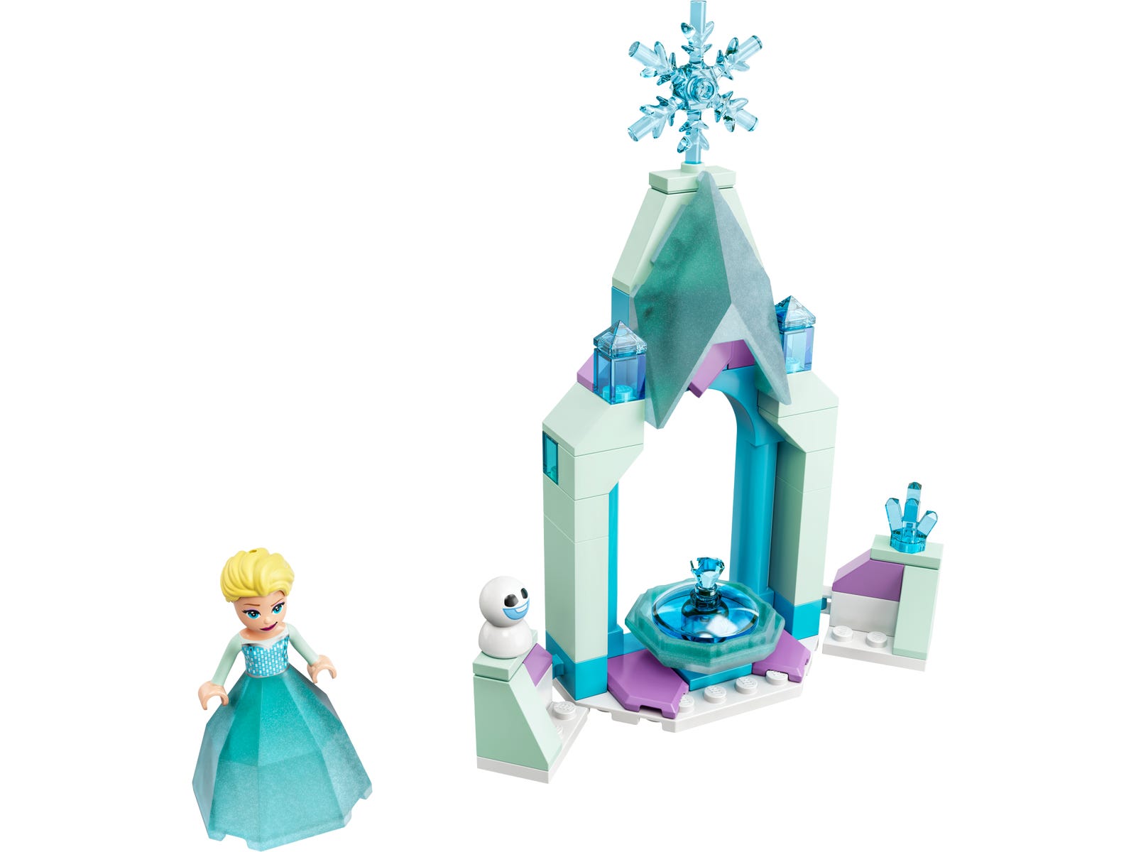 La cour du château d'Elsa (Elsa's Castle Courtyard)