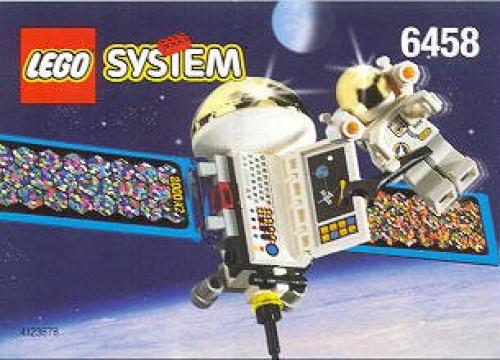 Satellite avec astronaute (Satellite with Astronaut)