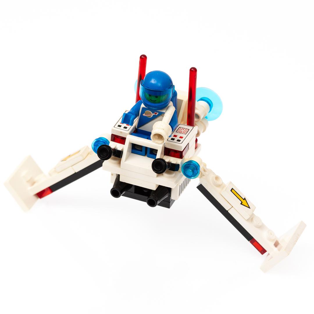 Spoiler à deux ailes (Twin-Winged Spoiler)