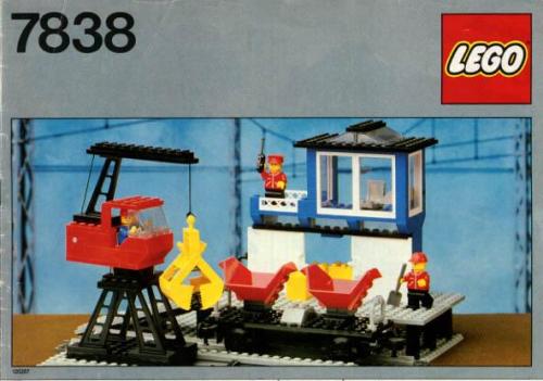 Dépôt de chargement de fret avec wagon (Freight Loading Depot with Wagon)