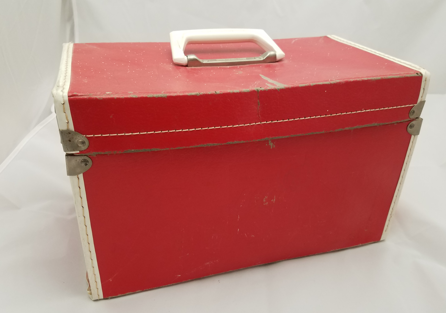 Boîte rouge (Red Box)