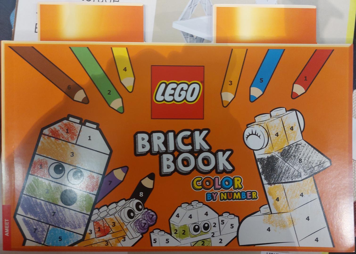 Livre de briques: couleur par numéro (Brick Book: Color by Number)