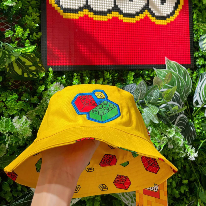 Chapeau de seau jaune (Yellow Bucket Hat)